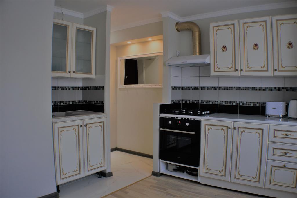 - Ezero Apartament *